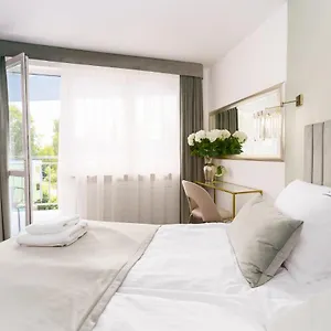 Apartment Emerald Sea 250 M Do Morza, Kolberg